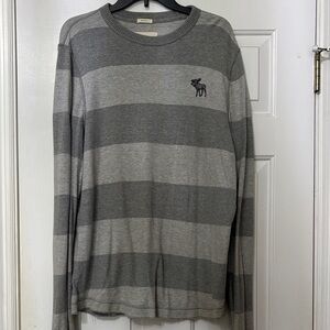 Abercrombie & Fitch Gray Striped Long Sleeve Tee